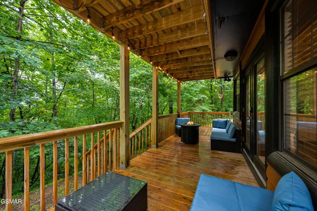 459 Sugar Mountain Way, Pigeon Forge, TN 37863