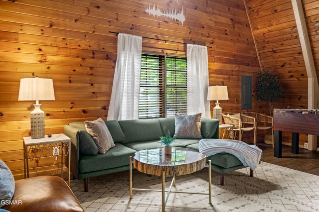 459 Sugar Mountain Way, Pigeon Forge, TN 37863