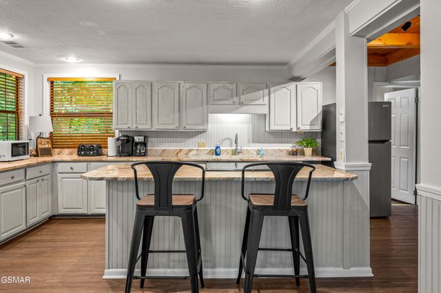 459 Sugar Mountain Way, Pigeon Forge, TN 37863