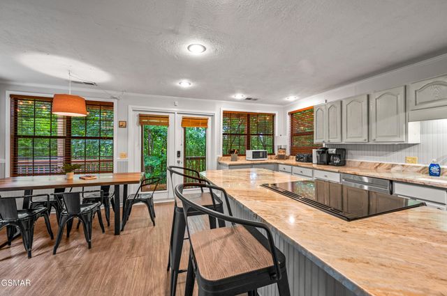 459 Sugar Mountain Way, Pigeon Forge, TN 37863