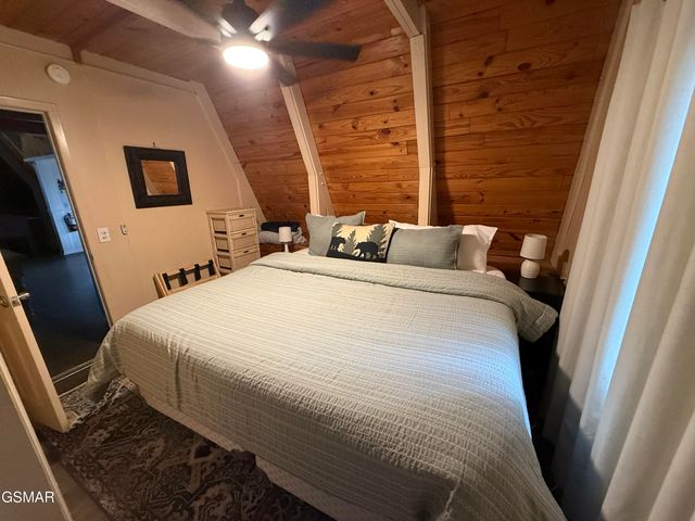 459 Sugar Mountain Way, Pigeon Forge, TN 37863