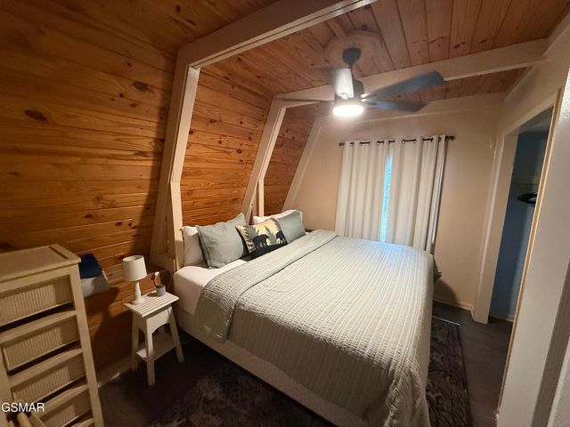 459 Sugar Mountain Way, Pigeon Forge, TN 37863