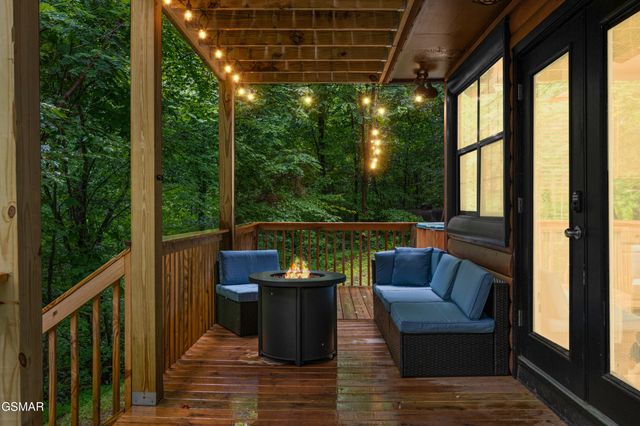 459 Sugar Mountain Way, Pigeon Forge, TN 37863