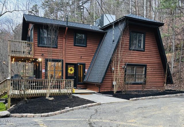 459 Sugar Mountain Way, Pigeon Forge, TN 37863