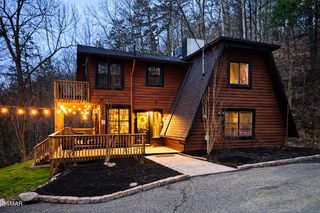 459 Sugar Mountain Way, Pigeon Forge, TN 37863