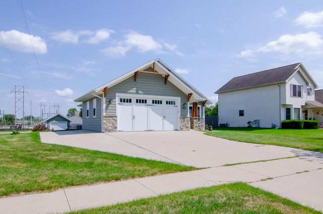 304 SPENCER STREET, Green Bay, WI 54303