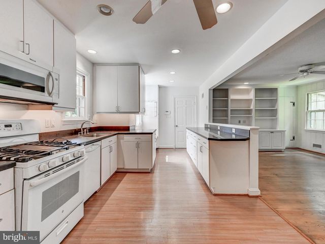 6009 HUNT CLUB LN, Baltimore, MD 21210