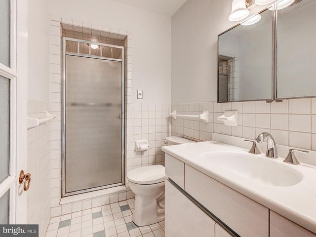 6009 HUNT CLUB LN, Baltimore, MD 21210