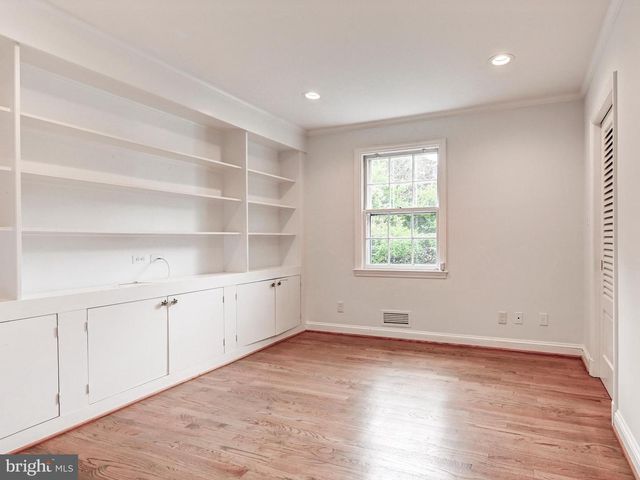 6009 HUNT CLUB LN, Baltimore, MD 21210