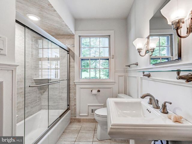 6009 HUNT CLUB LN, Baltimore, MD 21210