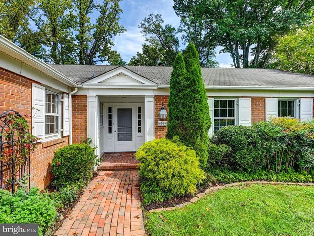 6009 HUNT CLUB LN, Baltimore, MD 21210
