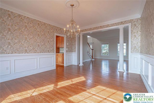 4123 Wyndemere Circle East, Lowhill Twp, PA 18078