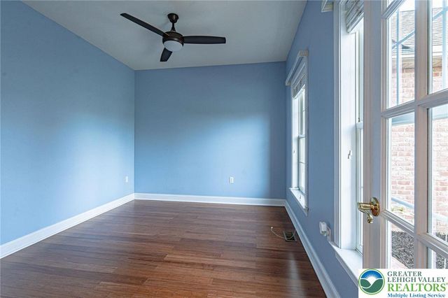 4123 Wyndemere Circle East, Lowhill Twp, PA 18078