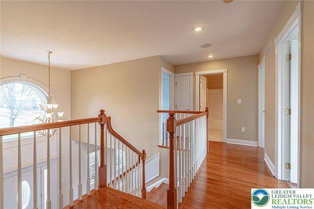 4123 Wyndemere Circle East, Lowhill Twp, PA 18078