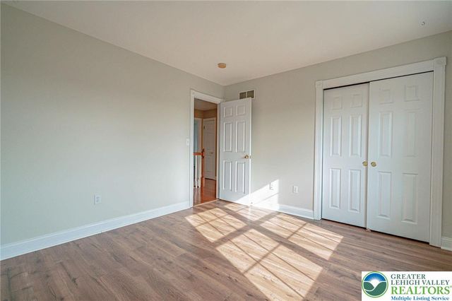 4123 Wyndemere Circle East, Lowhill Twp, PA 18078