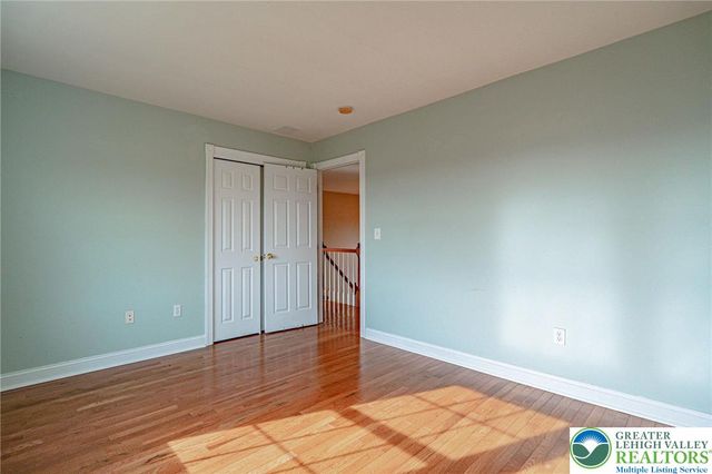 4123 Wyndemere Circle East, Lowhill Twp, PA 18078