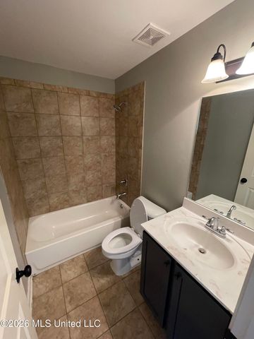 8821 Smith Ranch Drive, Southaven, MS 38671
