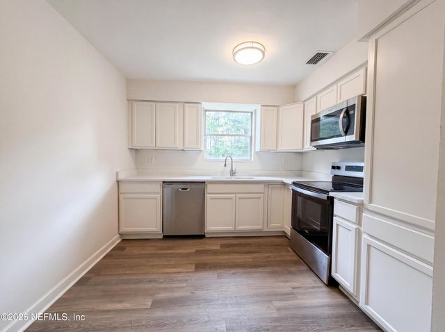 7361 PROXIMA Road, Jacksonville, FL 32210