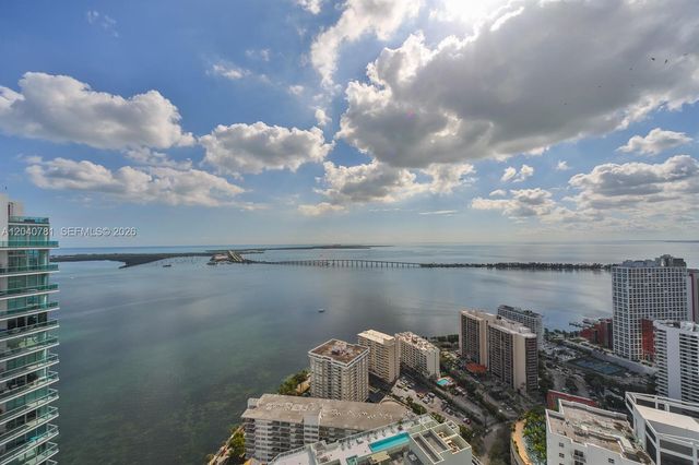 1300 Brickell Bay Dr 2106, Miami, FL 33131