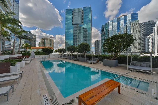 1300 Brickell Bay Dr 2106, Miami, FL 33131