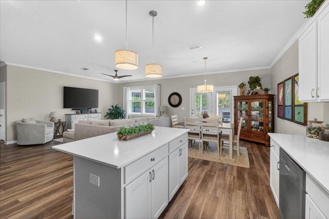 241 Shadybrook Drive, Summerville, SC 29486