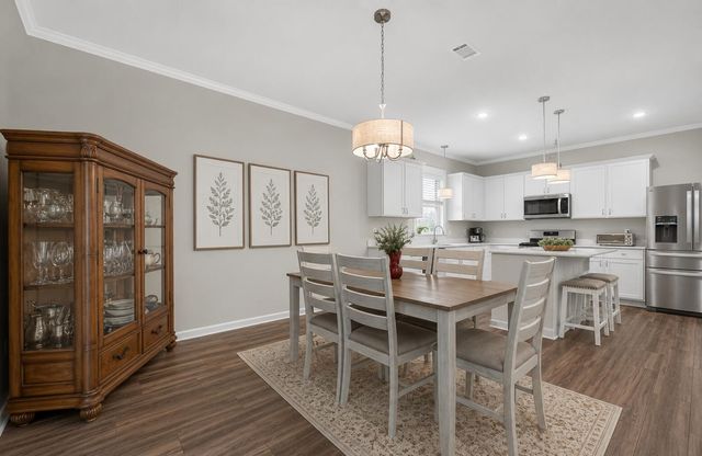 241 Shadybrook Drive, Summerville, SC 29486