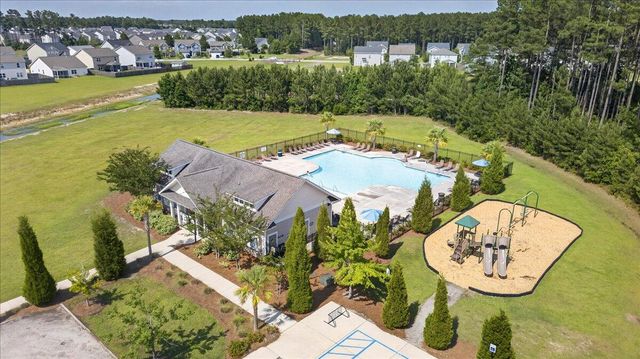 241 Shadybrook Drive, Summerville, SC 29486