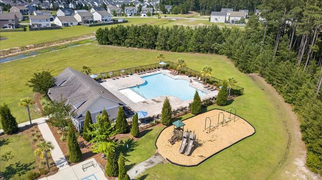 241 Shadybrook Drive, Summerville, SC 29486
