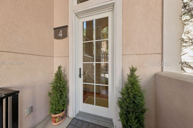 20 Trade Winds Trce Apt 4, Hilton Head Island, SC 29928