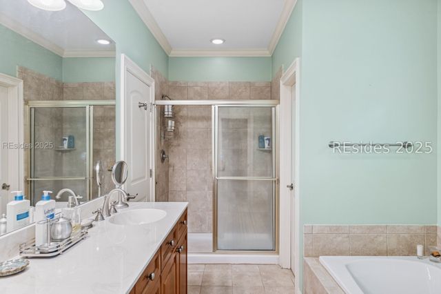 20 Trade Winds Trce Apt 4, Hilton Head Island, SC 29928