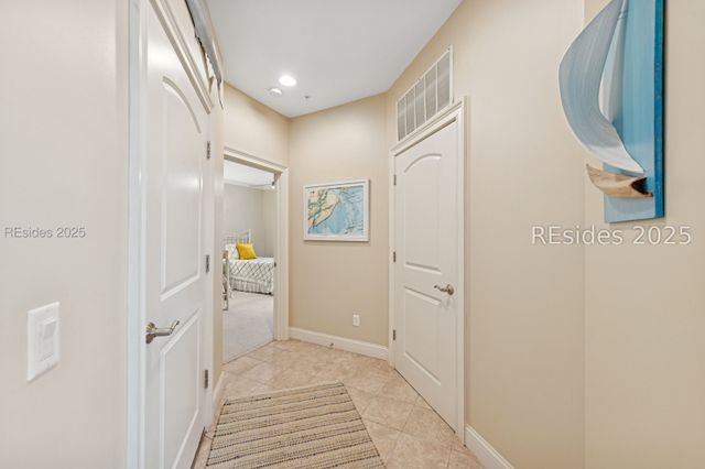 20 Trade Winds Trce Apt 4, Hilton Head Island, SC 29928