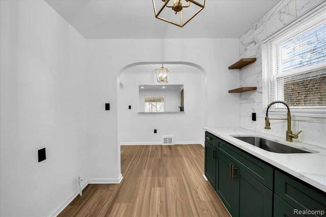 8603 Whitcomb Street, Detroit, MI 48228