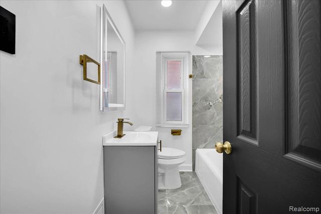 8603 Whitcomb Street, Detroit, MI 48228