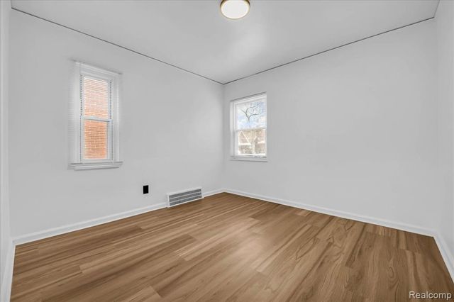 8603 Whitcomb Street, Detroit, MI 48228