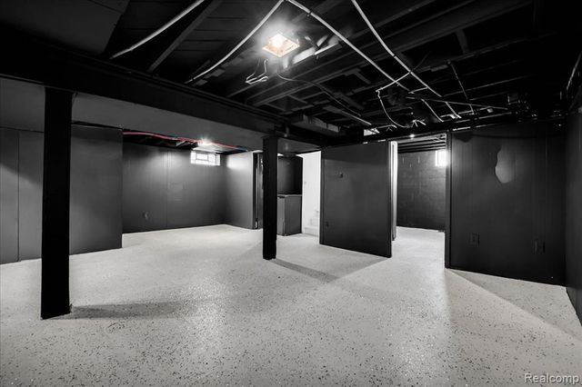 8603 Whitcomb Street, Detroit, MI 48228