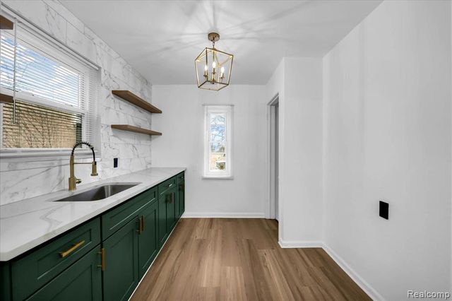 8603 Whitcomb Street, Detroit, MI 48228