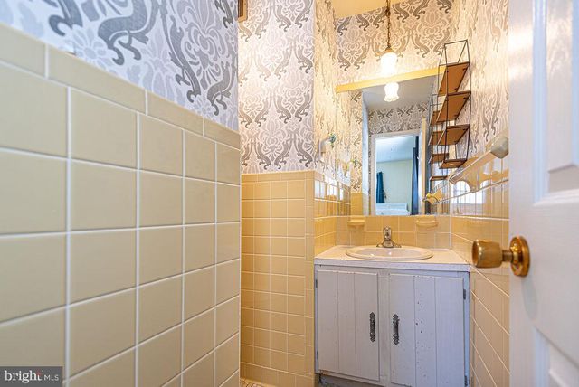 12005 ASSAWOMAN DR, Ocean City, MD 21842