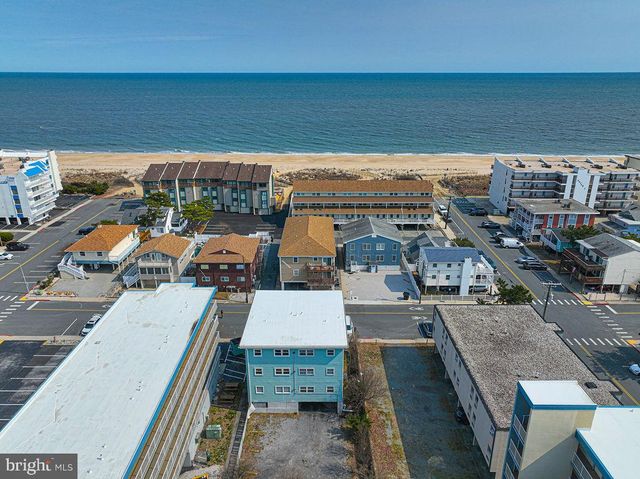 12005 ASSAWOMAN DR, Ocean City, MD 21842