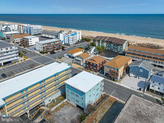 12005 ASSAWOMAN DR, Ocean City, MD 21842