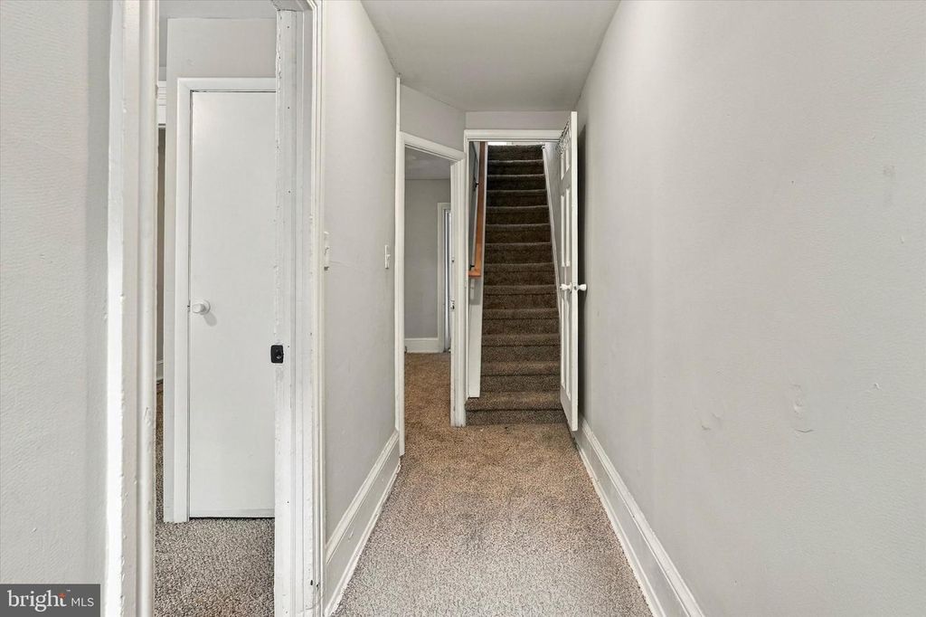 23 W AIRY ST, NORRISTOWN, PA 19401 — photo 3