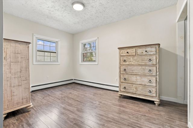 8 Beauchesne Drive, Hooksett, NH 03106