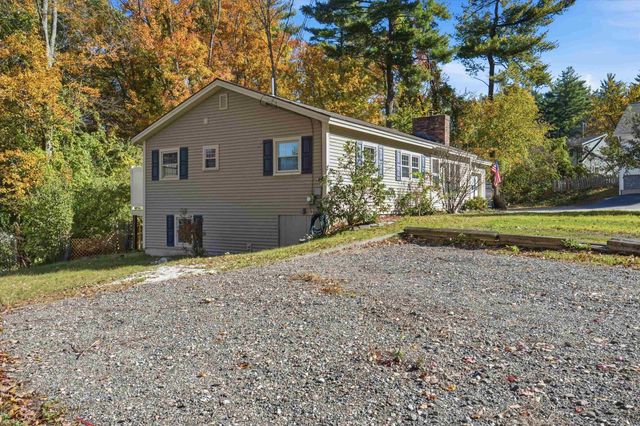 8 Beauchesne Drive, Hooksett, NH 03106