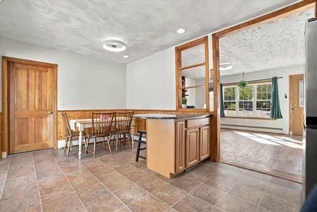 8 Beauchesne Drive, Hooksett, NH 03106