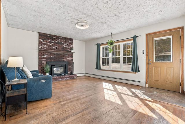 8 Beauchesne Drive, Hooksett, NH 03106