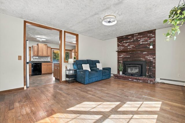 8 Beauchesne Drive, Hooksett, NH 03106