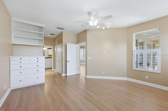 8050 VICTORIA FALLS CIRCLE, Sarasota, FL 34243