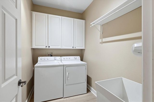 8050 VICTORIA FALLS CIRCLE, Sarasota, FL 34243