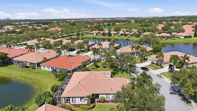 8050 VICTORIA FALLS CIRCLE, Sarasota, FL 34243