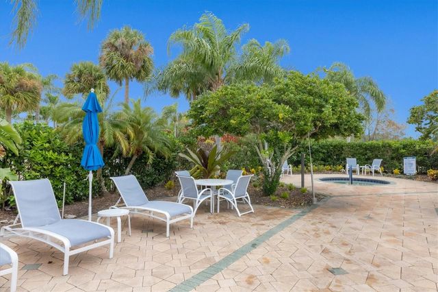 8050 VICTORIA FALLS CIRCLE, Sarasota, FL 34243