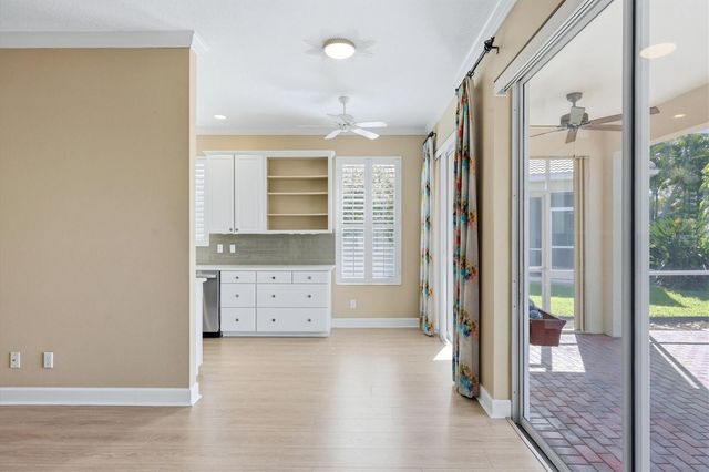 8050 VICTORIA FALLS CIRCLE, Sarasota, FL 34243